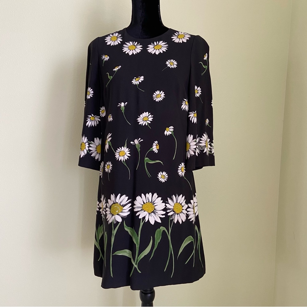 Dolce Gabbana Daisy Floral Shift Dress Silk / Viscose Size 40 IT